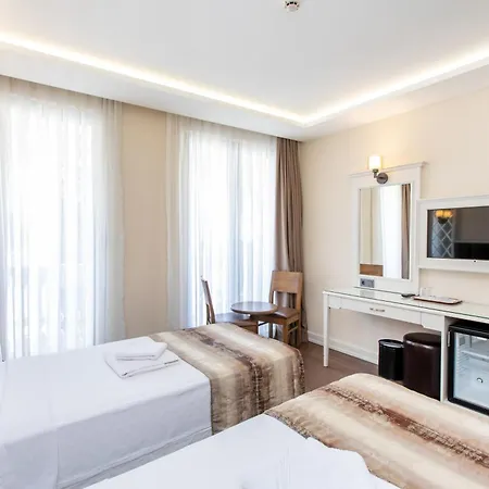Morava Hotel *