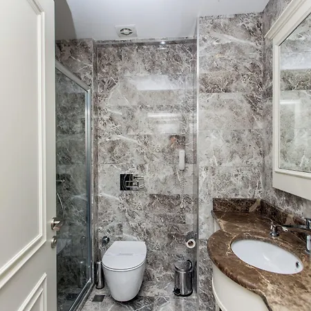 Morava Hotel *
